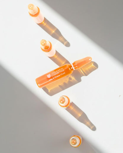 VITA X POWER FLUID (Anti-oxidant) l Astaksantiinia & C-vitamiinia sisältävä antioksidanttiampulli samealle iholle l Janssen Cosmetics